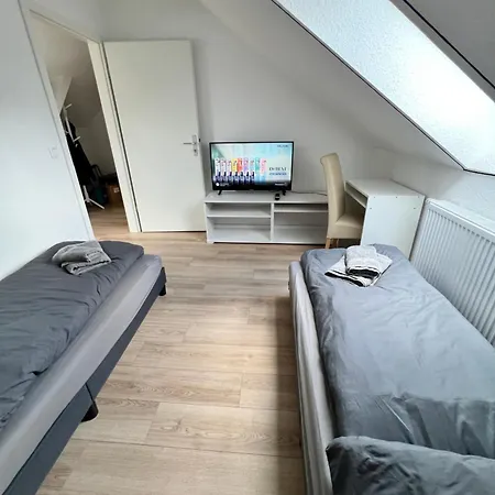 Max 7p Mit 4 Schlafzimmern Oranienburg
